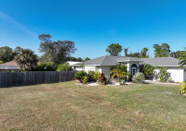 Photo 3 of Single family home for sale at 3357 N Chamberlain Blvd, North Port, FL 34286 | MLS# A4672182 | Listing updated on 2026-07-28
