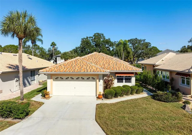 Photo 2 of Single family home for sale at 4310 Turnberry Ct, Bradenton, FL 34210 | MLS# A4672186 | Listing updated on 2026-08-30