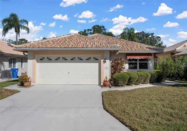 Photo 3 of Single family home for sale at 4310 Turnberry Ct, Bradenton, FL 34210 | MLS# A4672186 | Listing updated on 2026-08-30