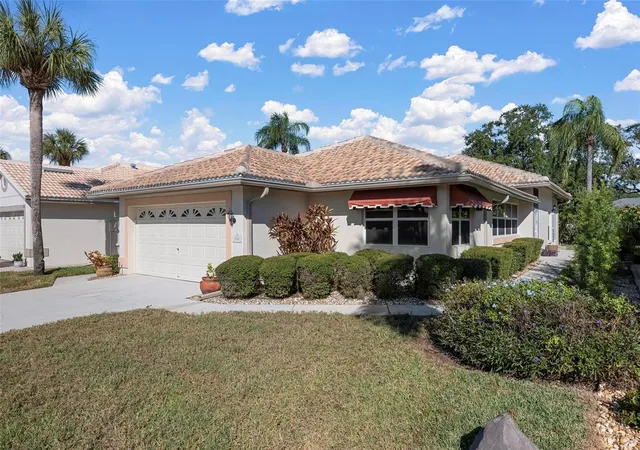 Photo 4 of Single family home for sale at 4310 Turnberry Ct, Bradenton, FL 34210 | MLS# A4672186 | Listing updated on 2026-08-30