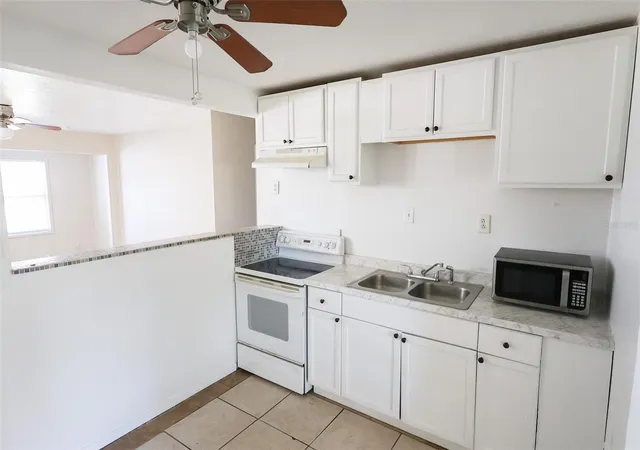 3rd image of 1950 E Valencia Dr, Bartow, FL 33830 | MLS# B4902106