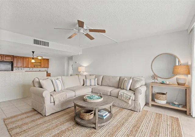 Photo 3 of Condo for sale at 500 Treasure Is Cswy #406, Treasure Island, FL 33706 | MLS# TB8448513 | Listing updated on 2026-09-24