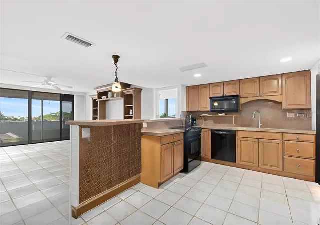 Photo 4 of Condo for sale at 500 Treasure Is Cswy #406, Treasure Island, FL 33706 | MLS# TB8448513 | Listing updated on 2026-09-24