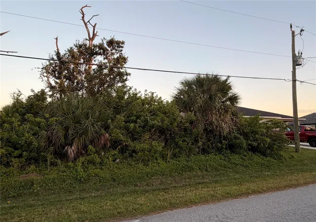 Photo 1 of Sale Pending at 113 Opal Dr, Rotonda West, FL 33947 | MLS# C7517770 | Listing updated on 2026-10-27