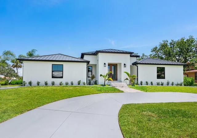 Homes for sale in Osprey, FL | 180 Lookout Point Dr, Osprey, FL 34229 | MLS# A4672222