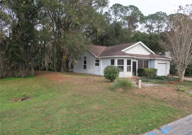 2nd image of 32512 Oak Park Dr, Leesburg, FL 34748 | MLS# O6360997