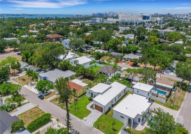 48th image of 2069 Hibiscus St, Sarasota, FL 34239 | MLS# A4672246