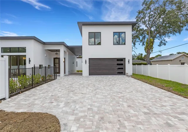 2nd image of 2079 Hibiscus St, Sarasota, FL 34239 | MLS# A4672247