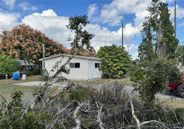 3rd image of 3402 Pearson Rd, Valrico, FL 33596 | MLS# TB8448690