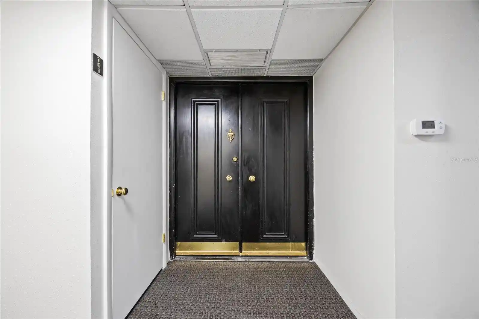 Listing Photo 2 - Condo for sale in 100 Oakmont Ln located at 100 Oakmont Ln, Belleair, FL 33756 - Unit #101