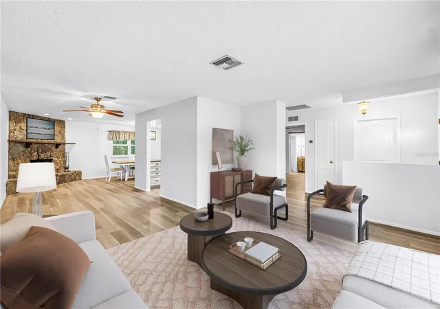 Photo 4 of Single family home for sale at 112 Meadowcross Dr, Safety Harbor, FL 34695 | MLS# TB8448836 | Listing updated on 2026-09-26