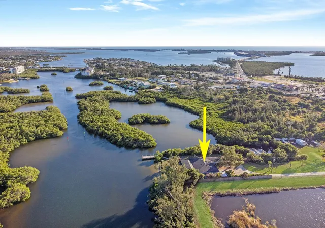 1st image of 300 E Bay Heights Ave, Englewood, FL 34223 | MLS# D6144801