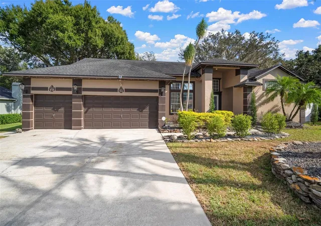 1st image of 424 Summit Chase Dr, Valrico, FL 33594 | MLS# TB8448937