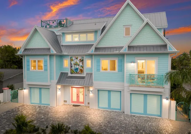 1st image of 118 Mangrove Ave, Anna Maria, FL 34216 | MLS# A4672416