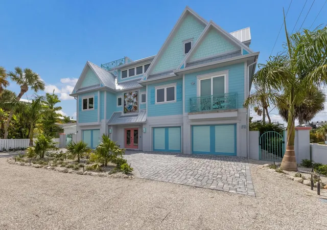 3rd image of 118 Mangrove Ave, Anna Maria, FL 34216 | MLS# A4672416