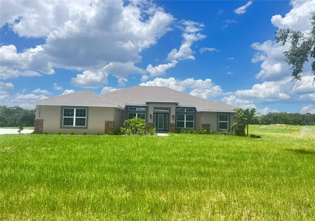 Homes for sale in Dade City, FL | 37094 Hidden View Circle, Dade City, FL 33523 | MLS# TB8449024