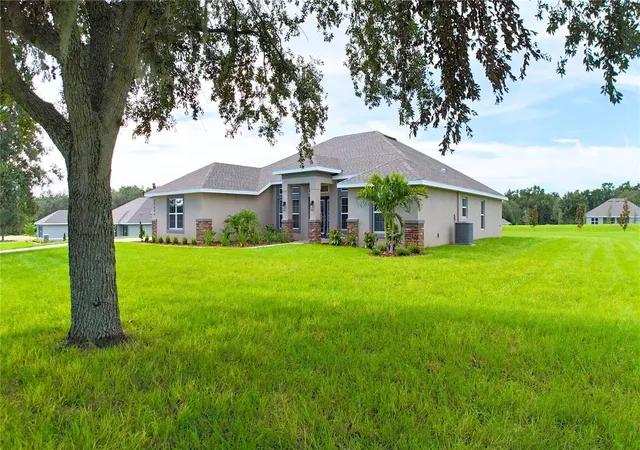 Photo 2 of Single family home for sale at 37094 Hidden View Cir, Dade City, FL 33523 | MLS# TB8449024 | Listing updated on 2026-09-21