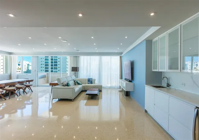 Photo 4 of Condo for sale at 1319 Ashford, San Juan, PR 00907 | MLS# PR9117438 | Listing updated on 2026-02-05