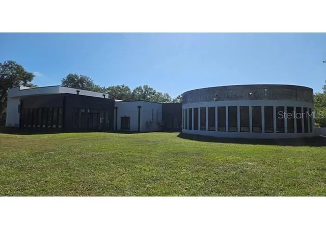 4th image of 2518 Sunset Ln, Lutz, FL 33559 | MLS# TB8449174