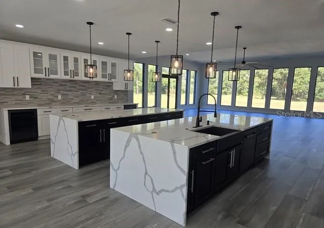 5th image of 2518 Sunset Ln, Lutz, FL 33559 | MLS# TB8449174