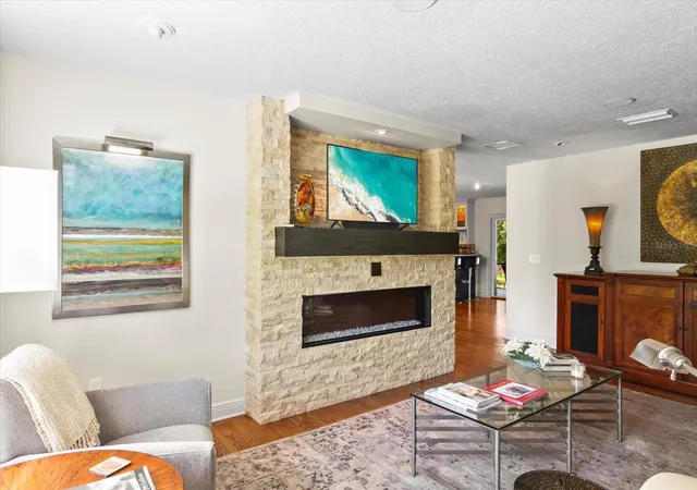 4th image of 1538 S Orange Ave, Sarasota, FL 34239 | MLS# A4672485