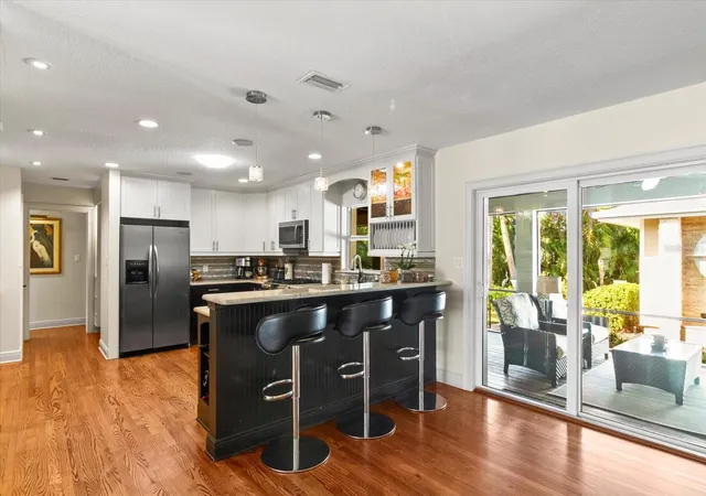 5th image of 1538 S Orange Ave, Sarasota, FL 34239 | MLS# A4672485