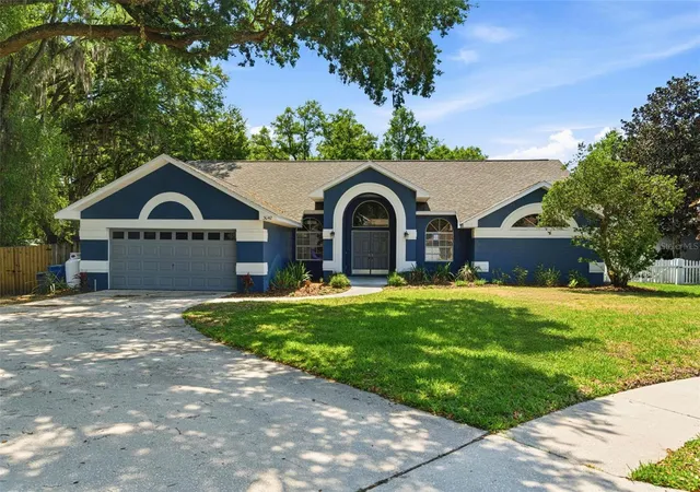 3rd image of 3042 Colonial Ridge Dr, Brandon, FL 33511 | MLS# TB8449215