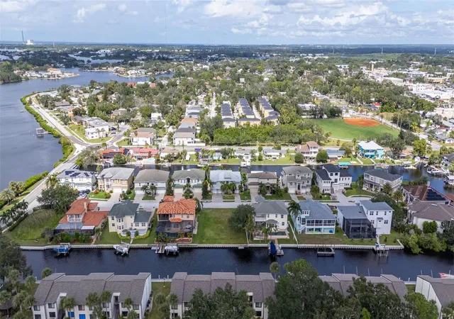 16th image of 316 Manatee Ln, Tarpon Springs, FL 34689 | MLS# TB8449335