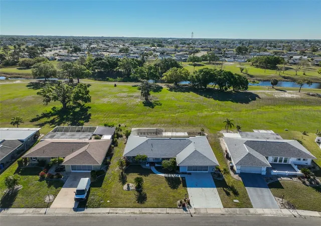 2nd image of 672 Allegheny Dr, Sun City Center, FL 33573 | MLS# TB8449362
