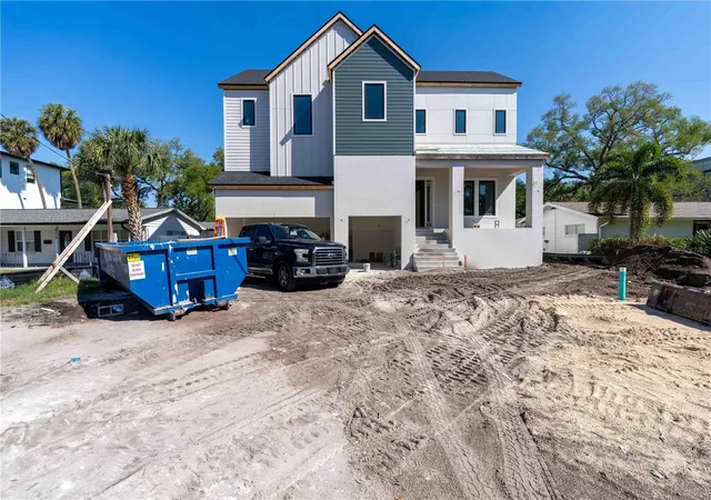 Homes for sale in Tampa, FL | 4713 W Estrella St, Tampa, FL 33629 | MLS# TB8449403