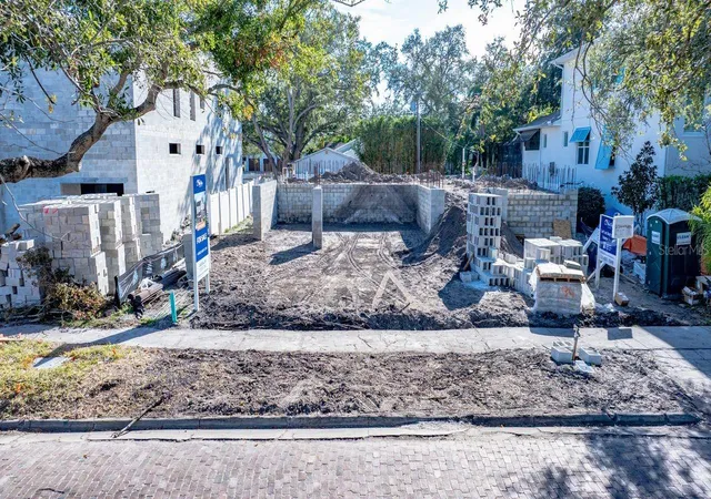 2nd image of 2926 W Alline Ave, Tampa, FL 33611 | MLS# TB8449421