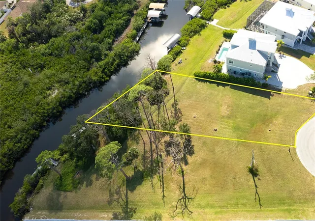 Photo 1 of Land for sale at 8089 Weyers Ct, Englewood, FL 34224 | MLS# D6144832 | Listing updated on 2026-04-16