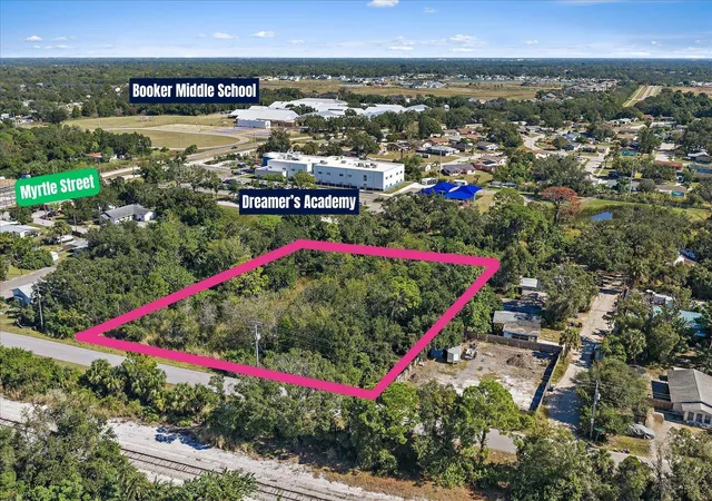 Photo 2 of Land for sale at Leonard Reid Ave, Sarasota, FL 34234 | MLS# A4672595 | Listing updated on 2026-08-21