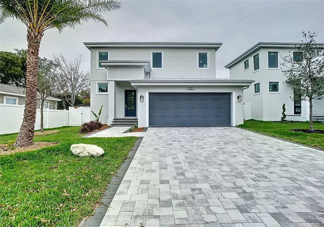 Photo 2 of Single family home for sale at 2345 Bahia Vista St, Sarasota, FL 34239 | MLS# A4672606 | Listing updated on 2026-09-12