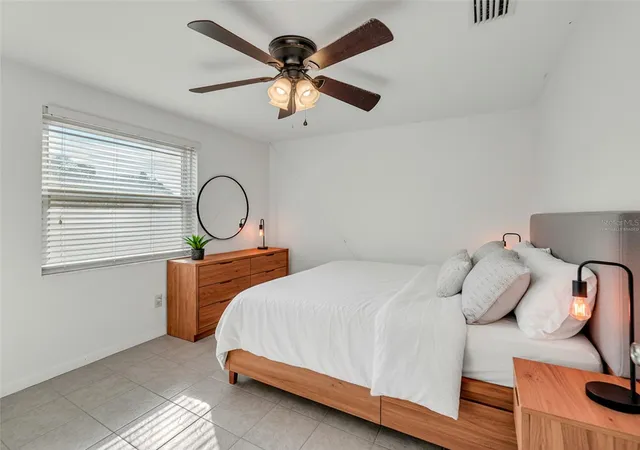 Photo 4 of Single family home for sale at 3509 King George Ln, Seffner, FL 33584 | MLS# TB8449507 | Listing updated on 2026-09-16