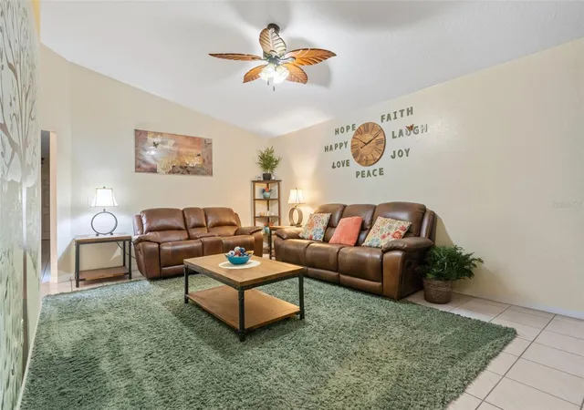 5th image of 511 Marcia Loop, Winter Haven, FL 33884 | MLS# L4957392