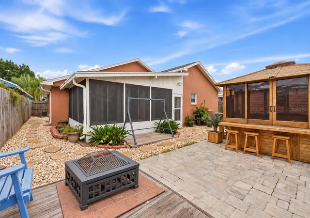 Photo 1 of Single family home for sale at 511 Marcia Loop, Winter Haven, FL 33884 | MLS# L4957392 | Listing updated on 2026-09-21