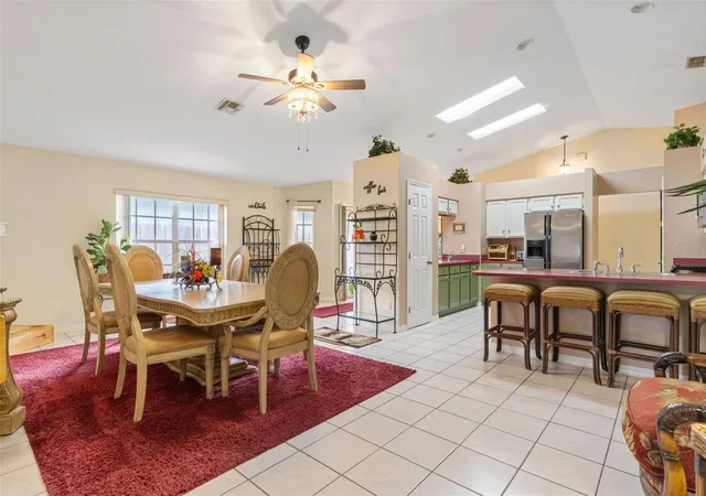 4th image of 511 Marcia Loop, Winter Haven, FL 33884 | MLS# L4957392