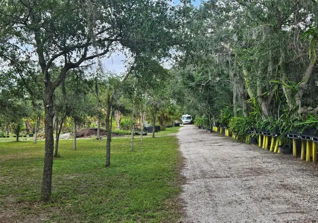 4th image of 21910 Taylor Dr, Bradenton, FL 34211 | MLS# S5138834