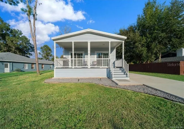 1st image of 7962 W Riverbend Rd, Crystal River, FL 34428 | MLS# OM713816