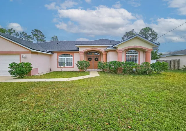 Homes for sale in Palm Coast, FL | 18 Squirrel Pl, Palm Coast, FL 32164 | MLS# FC314210