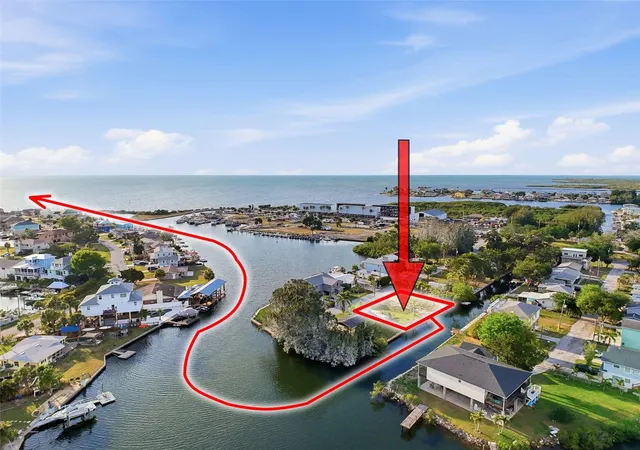 2nd image of 14206 Hendry Ct, Hudson, FL 34667 | MLS# W7880894