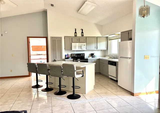 5th image of 1406 Coronet Dr, Deltona, FL 32725 | MLS# V4945999