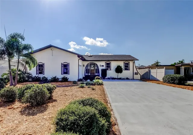 5th image of 212 Westwinds Dr, Palm Harbor, FL 34683 | MLS# TB8449728