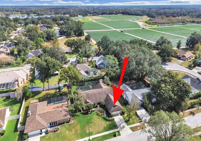3rd image of 305 Running Horse Rd, Seffner, FL 33584 | MLS# TB8449747