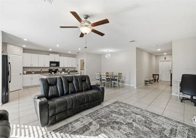 Photo 3 of Single family home for sale at 2007 Sea Salt Ct, Ruskin, FL 33570 | MLS# TB8449877 | Listing updated on 2026-09-28