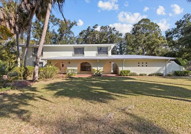 Homes for sale in Bronson, FL | 155 S Court St, Bronson, FL 32621 | MLS# OM713884