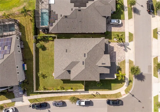 Photo 4 of Single family home for sale at 16894 Wingspread Loop, Winter Garden, FL 34787 | MLS# O6362090 | Listing updated on 2025-11-21