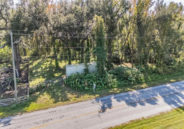 1st image of 18113 672 Hwy, Lithia, FL 33547 | MLS# TB8449953