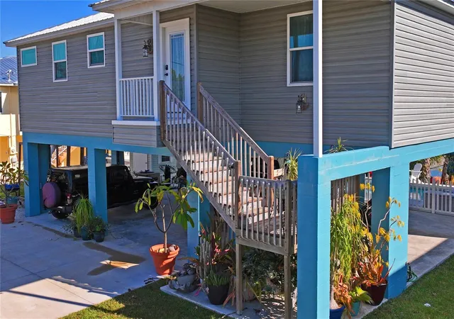 Homes for sale in Hernando Beach, FL | 3270 Hibiscus Dr, Hernando Beach, FL 34607 | MLS# W7880914